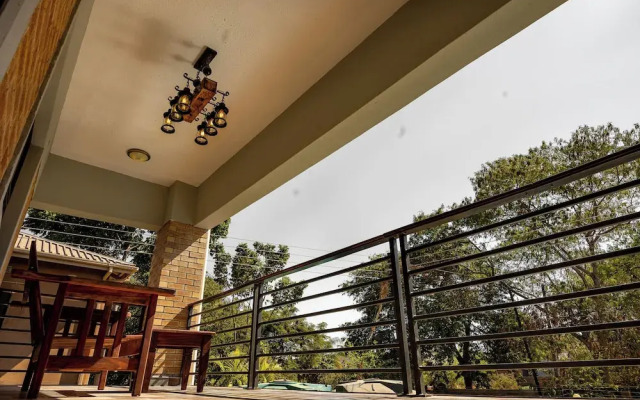 Amakhosi Hotel