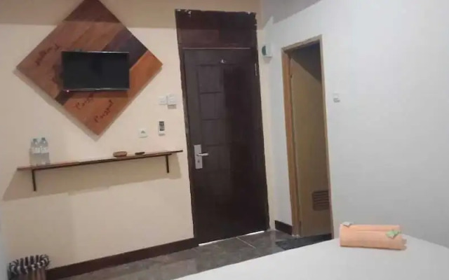 Coconut Hotel - Hostel