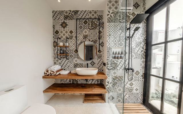 Sarang Apartments by EVDEkimi - Rice field escape with Yoga lounge, Lush garden