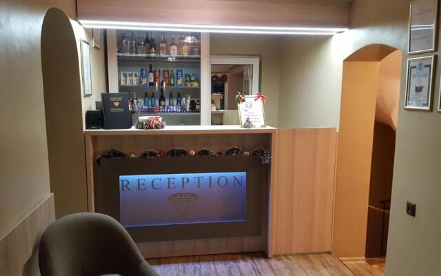 Hotel Jeweller