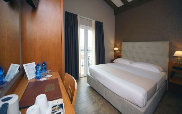 Hotel Clarin 14 by Dori