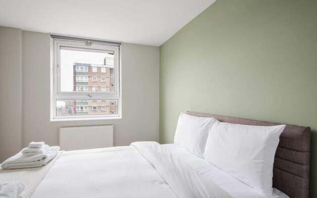 Modern 3bed apt in Holborn, 5min to Tube, Sleeps 9