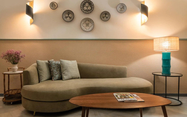 Hotel Abril