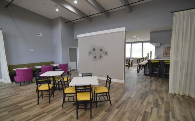 Holiday Inn Gonzales by IHG