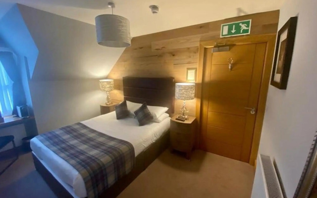 Ravelston House