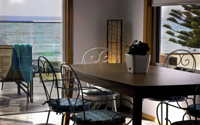 Penguin Beachfront Apartments