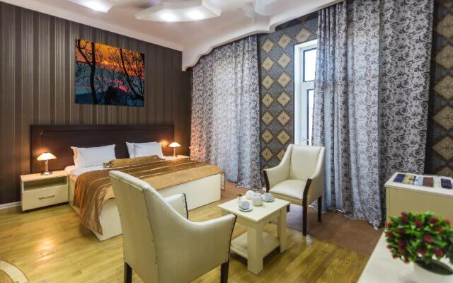Vania Hotel