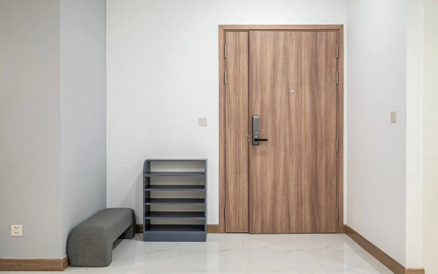 Luxury Sunwah Apartment near Landmark 81 - City View