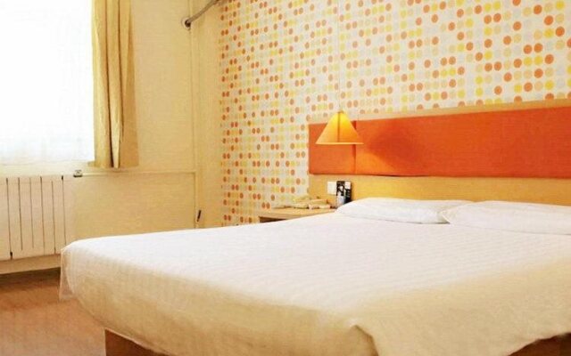 Home Inn Jinan Jingsan Weijiu Road