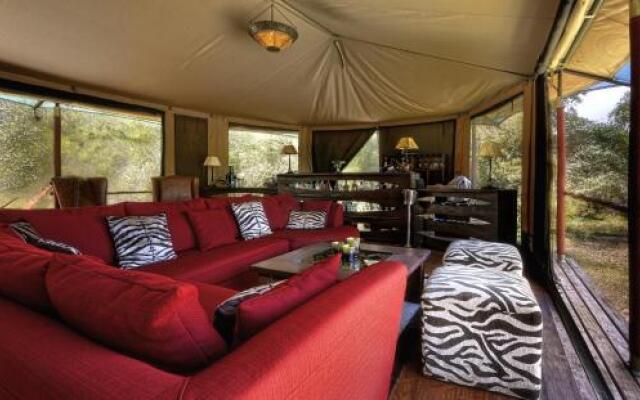 Mara Bush Camp - Private wing