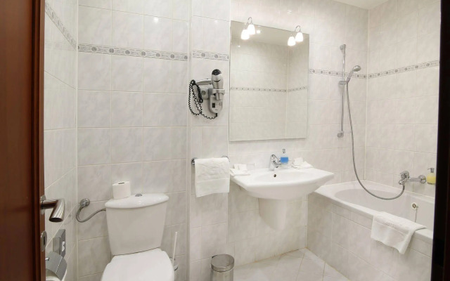 Agh Hotel
