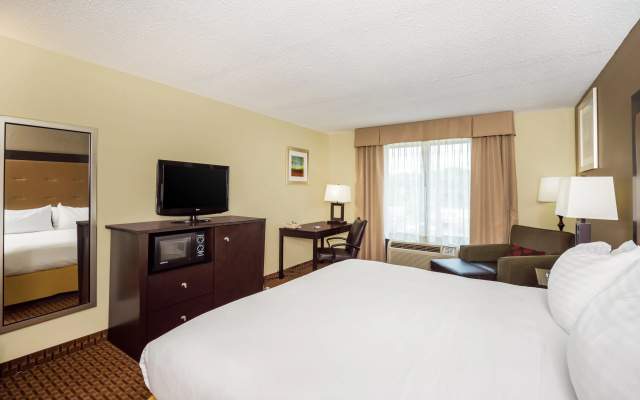 Holiday Inn Express North East by IHG