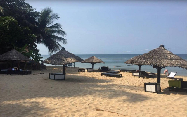 Moon Resort
