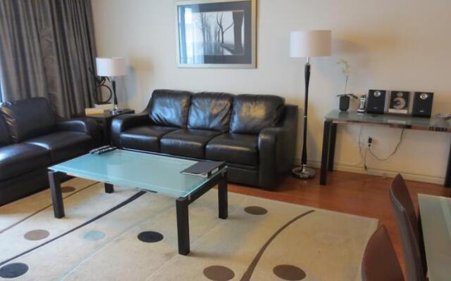 Toronto Luxury Accommodations - 263 Wellington Street West