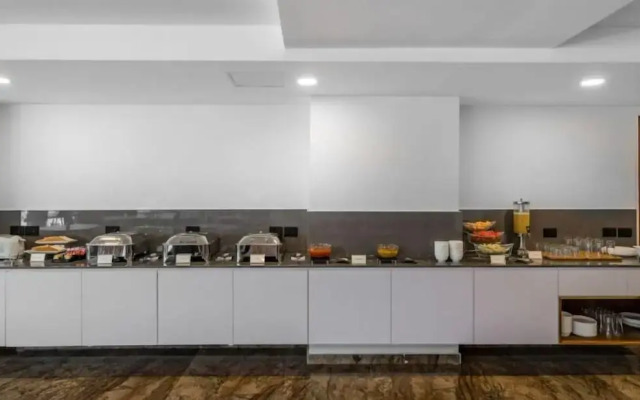 SKYLA Studios & Suites - Hitech City