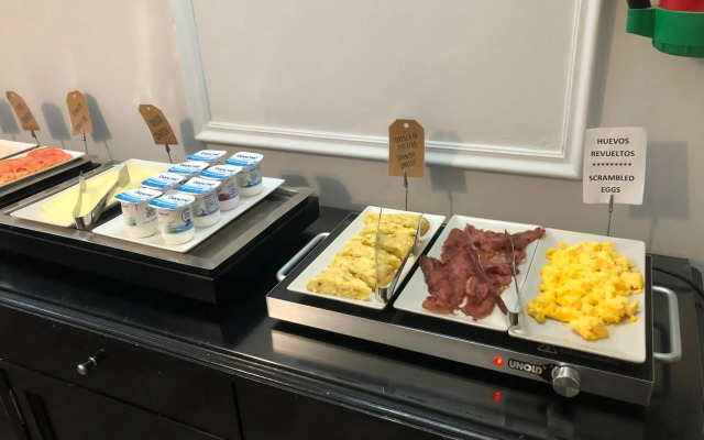 Hotel AACR Monteolivos