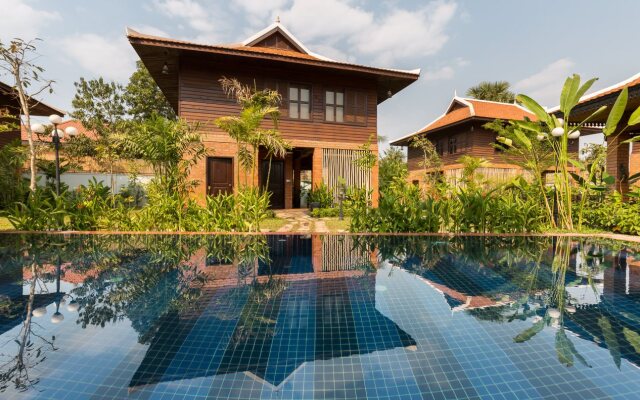 Wooden Residence Villa