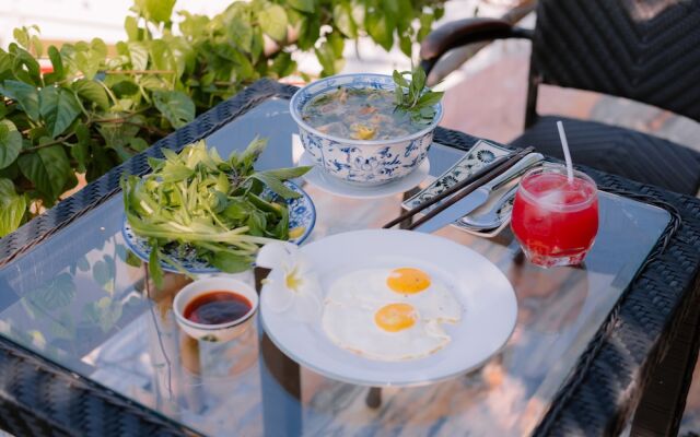 Saigon Riverside Retreat