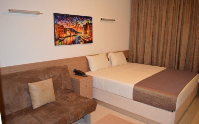 Hayali Suites