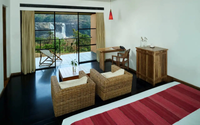 Rainforest Boutique Resort – Guest Rooms – Nedumbassery