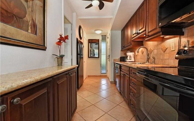 Maui Kaanapali S #b133 Studio Bedroom Condo by RedAwning
