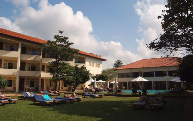 Mermaid Hotel & Club