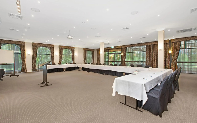 Checkers Resort & Conference Centre