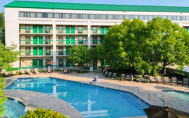 Quality Inn Near the Island Pigeon Forge