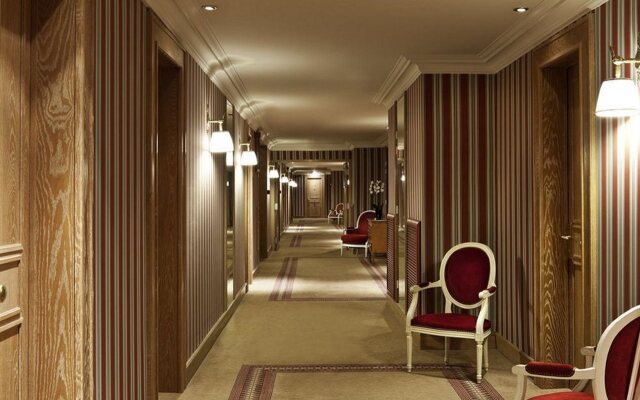 Hôtel Barrière l'Hermitage