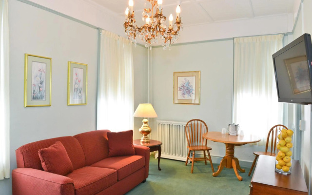 Penn Wells Historic Hotel