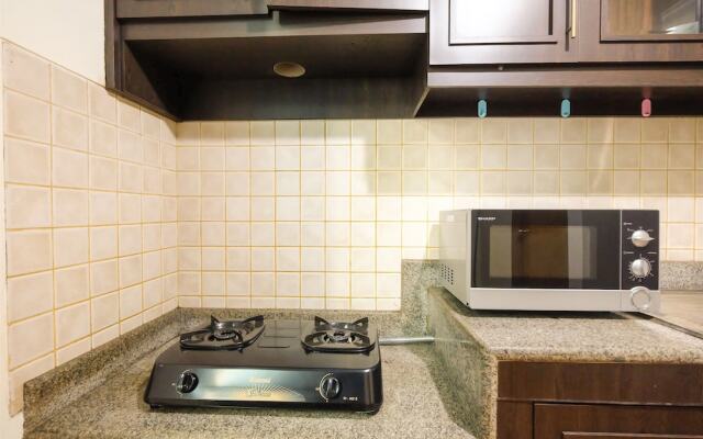 Spacious Riverside Pluit Apartment