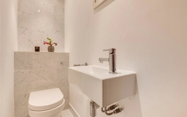 Cozy Chelsea Flat For 4 W Back Garden