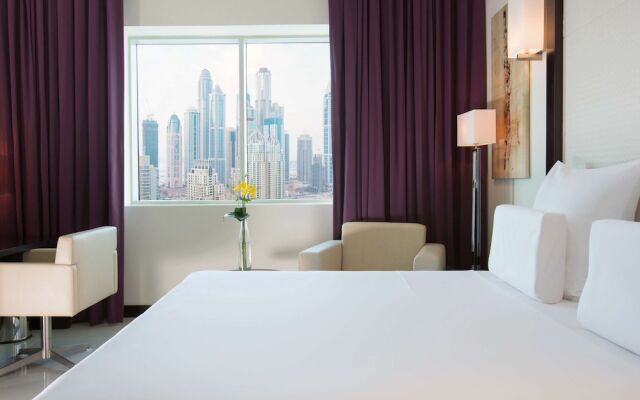 Pullman Dubai Jumeirah Lakes Towers - Hotel and Residence