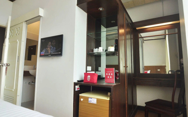 ZEN Rooms Basic Chinatown Bangkok