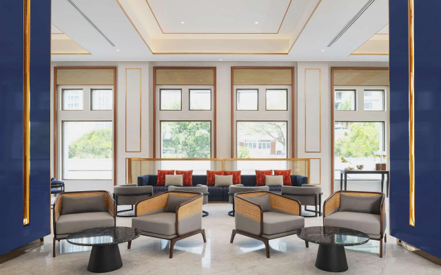 Radisson Hotel Chateau de Bangkok