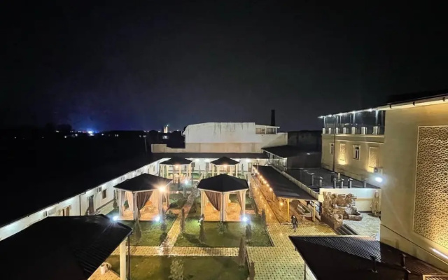 Hotel Almaz Plaza