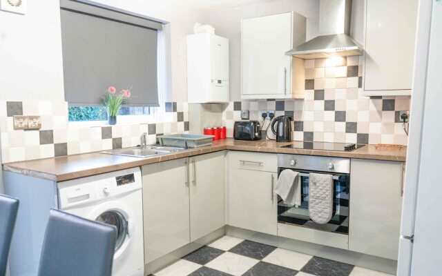 Taylor Close Holiday Home