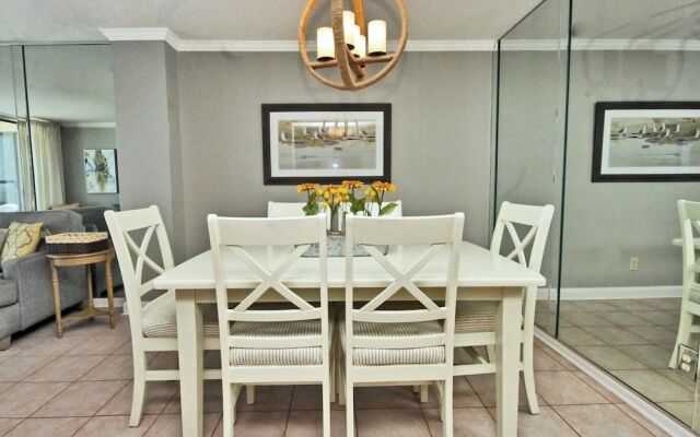 Whaler by Youngs Suncoast