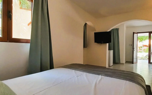 La Piazzetta Suites