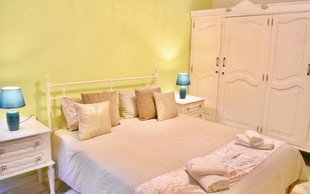 Compact And Cheerful House Close To Valletta
