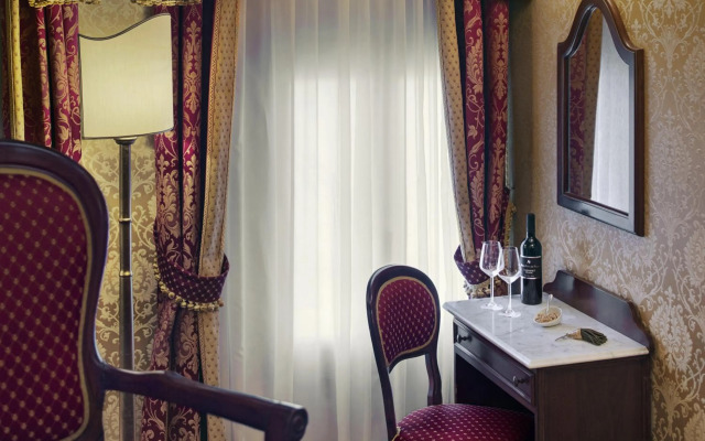 Hotel Pausania
