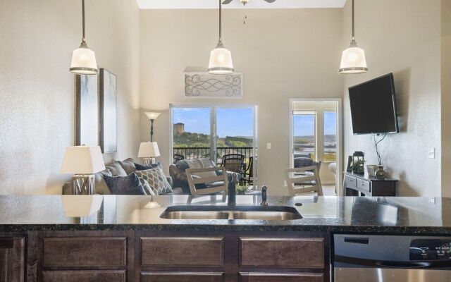 Happy Place Condo - Stunning Table Rock Lake Views