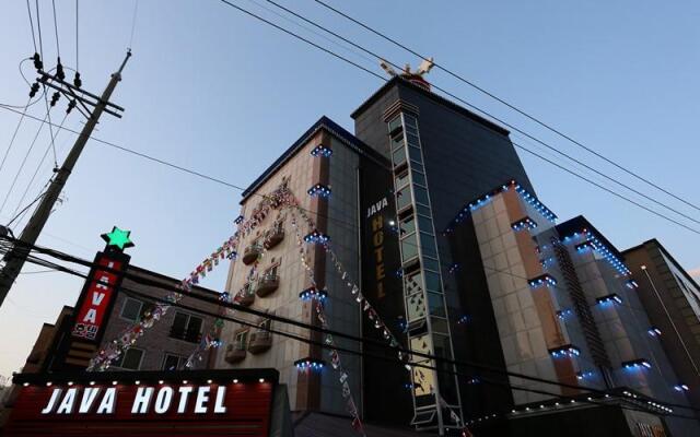 Java Hotel