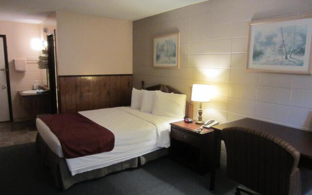 Americas Best Value Inn & Suites Branson - Near the Strip