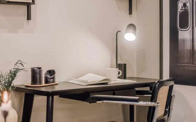 Zappa - 2 Bedrooms in Chamber