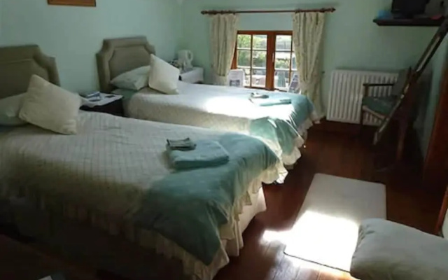 Burton Farmhouse