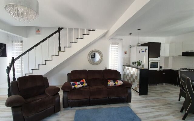 Fox Valley Villa