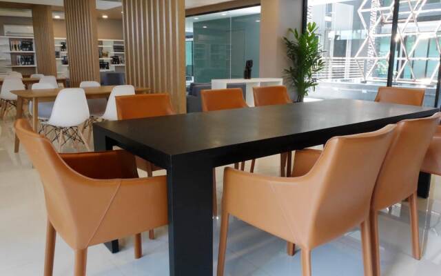 The Heaven at Star Hill Condo