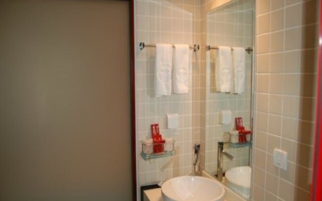 Communications Hotel Beijing