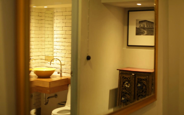 Nandha Hotel